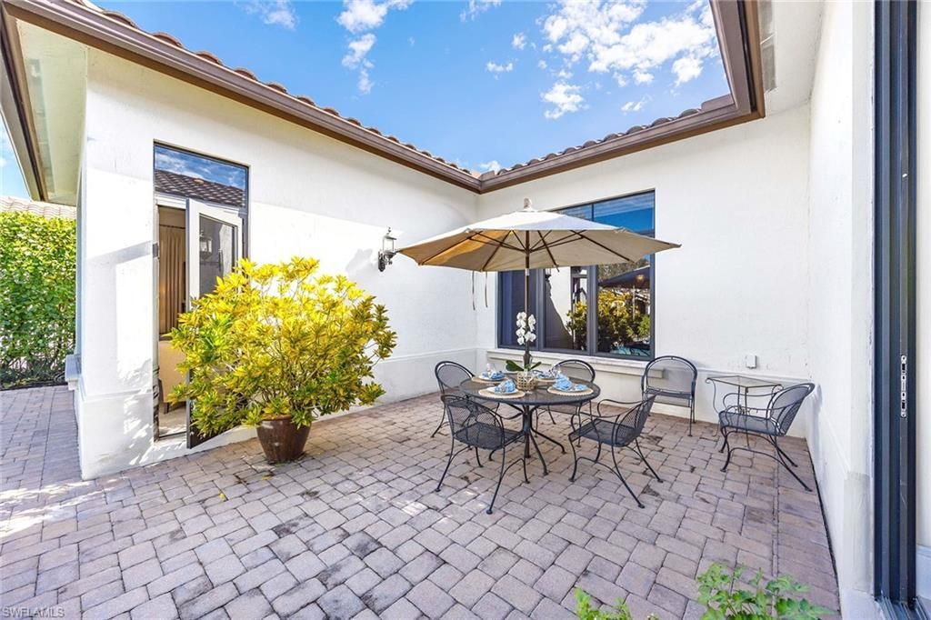 2277 Residence Cir, Naples, FL 34105 Photo