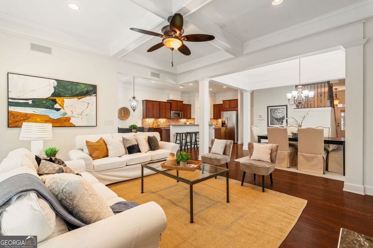 828 Northam Lane, Atlanta, GA 30342 Main Photo