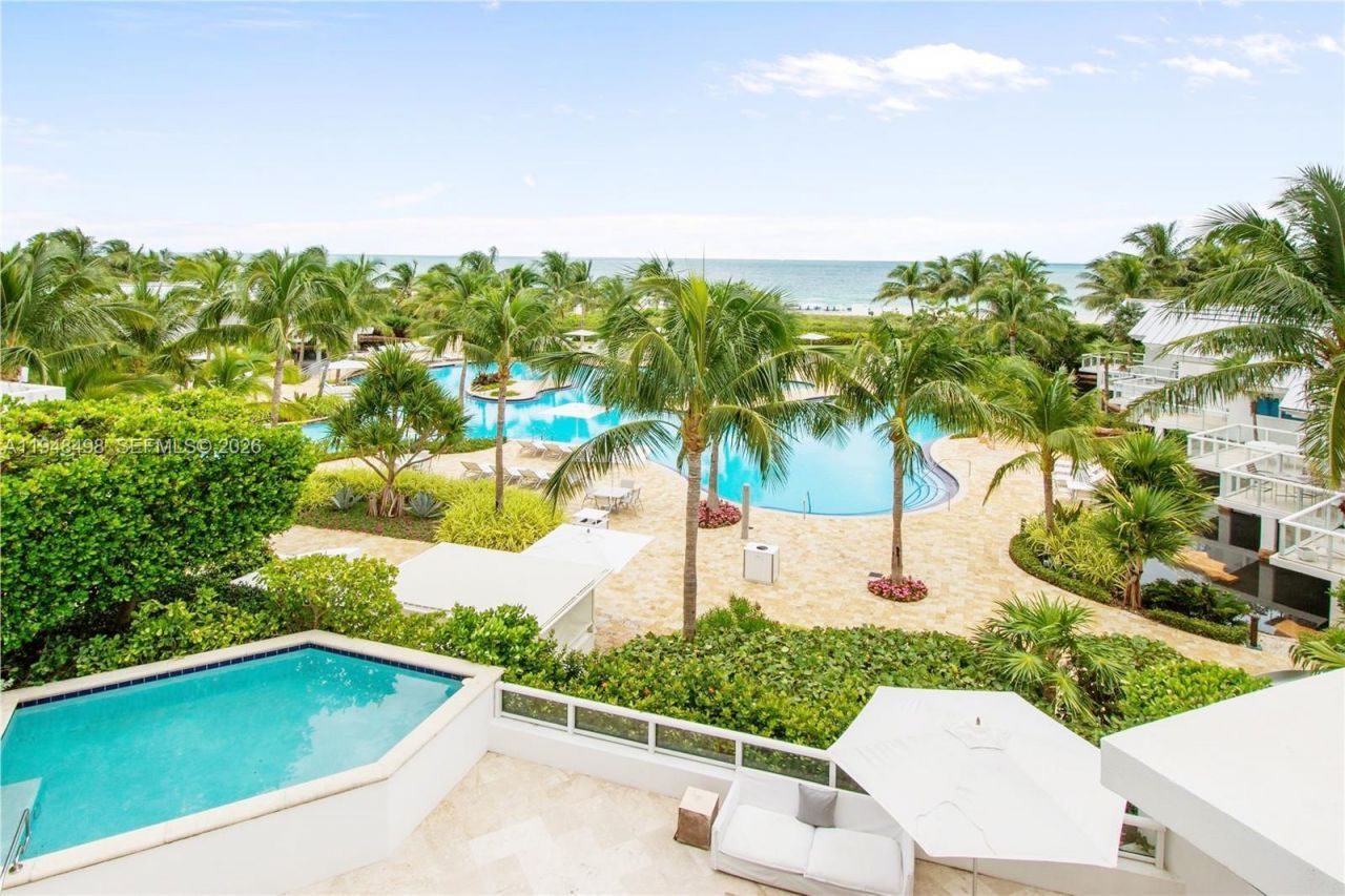 50 S Pointe Dr, Unit TWN2, Miami Beach, FL 33139 Photo