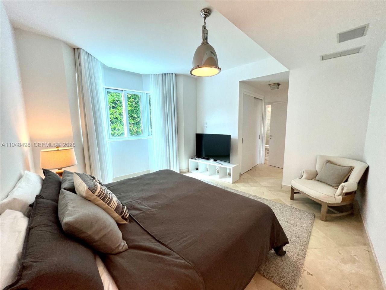 50 S Pointe Dr, Unit TWN2, Miami Beach, FL 33139 Photo