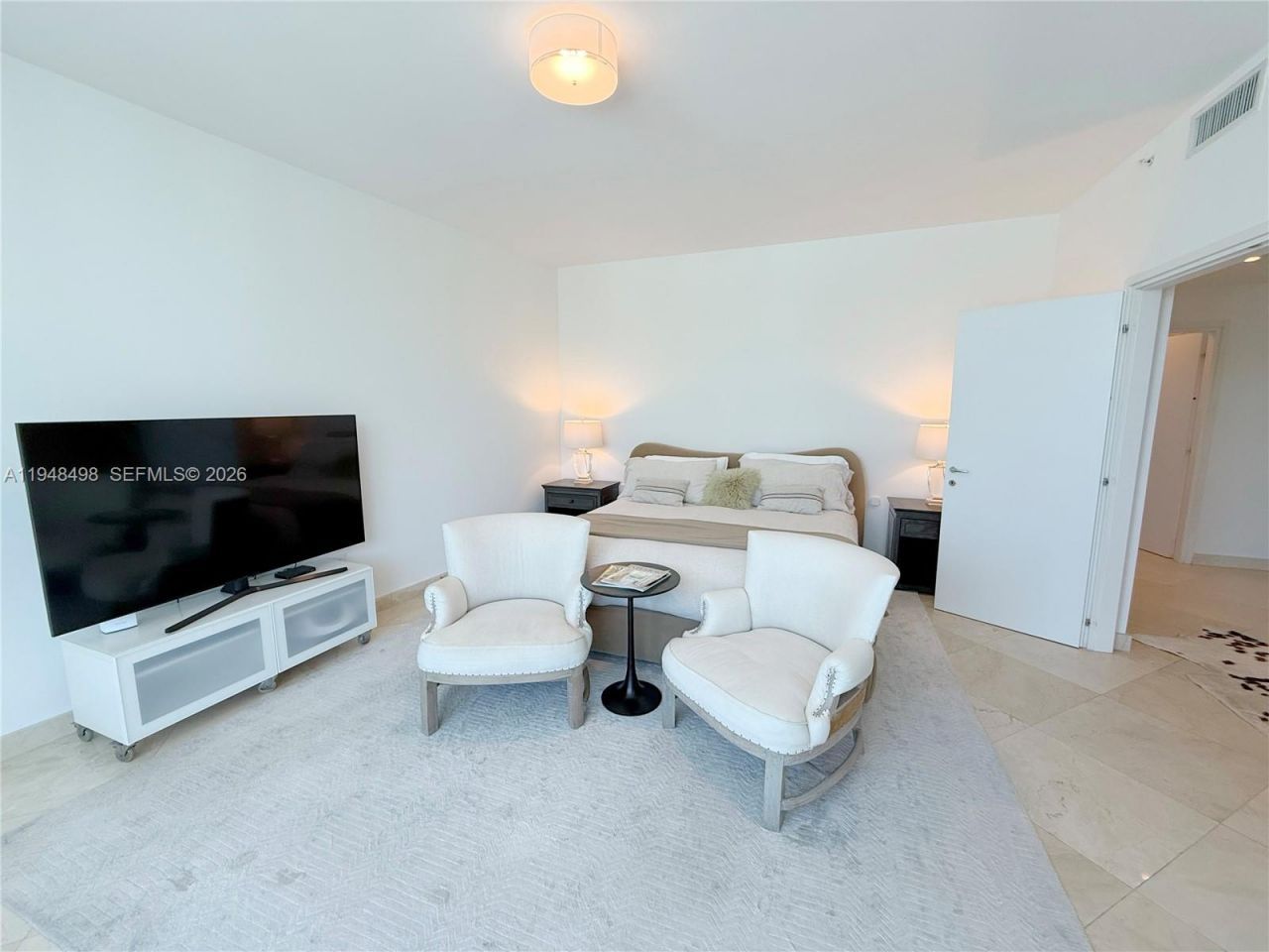 50 S Pointe Dr, Unit TWN2, Miami Beach, FL 33139 Photo