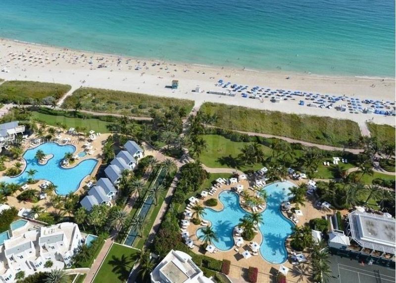 50 S Pointe Dr, Unit TWN2, Miami Beach, FL 33139 Photo