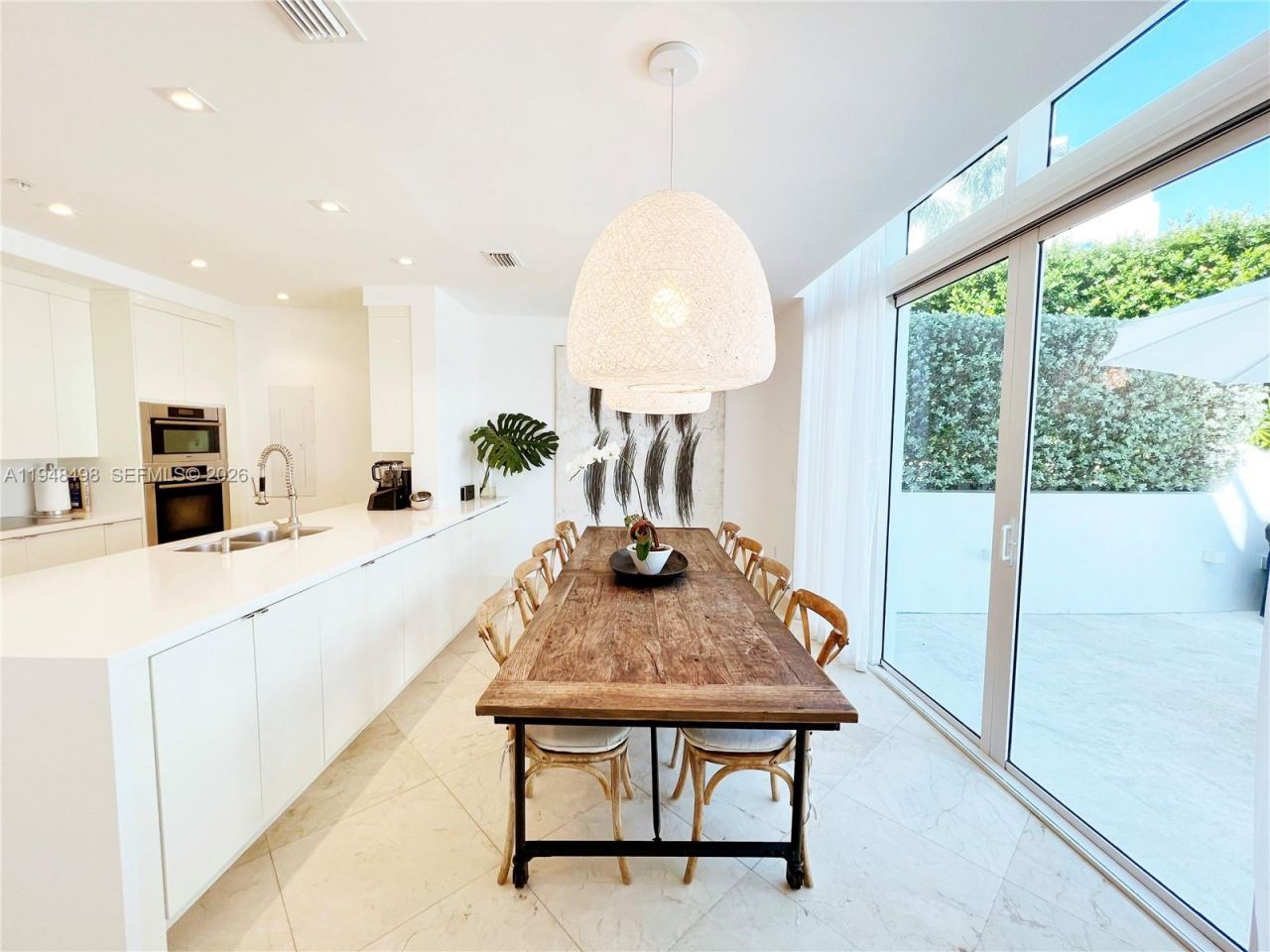 50 S Pointe Dr, Unit TWN2, Miami Beach, FL 33139 Photo