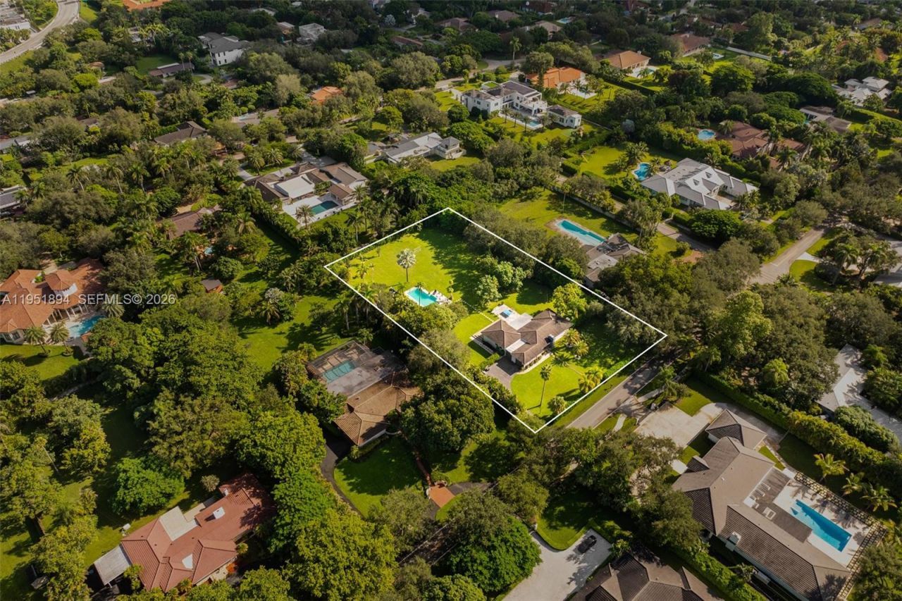 07325 SW 102nd St, Pinecrest, FL 33156 Photo