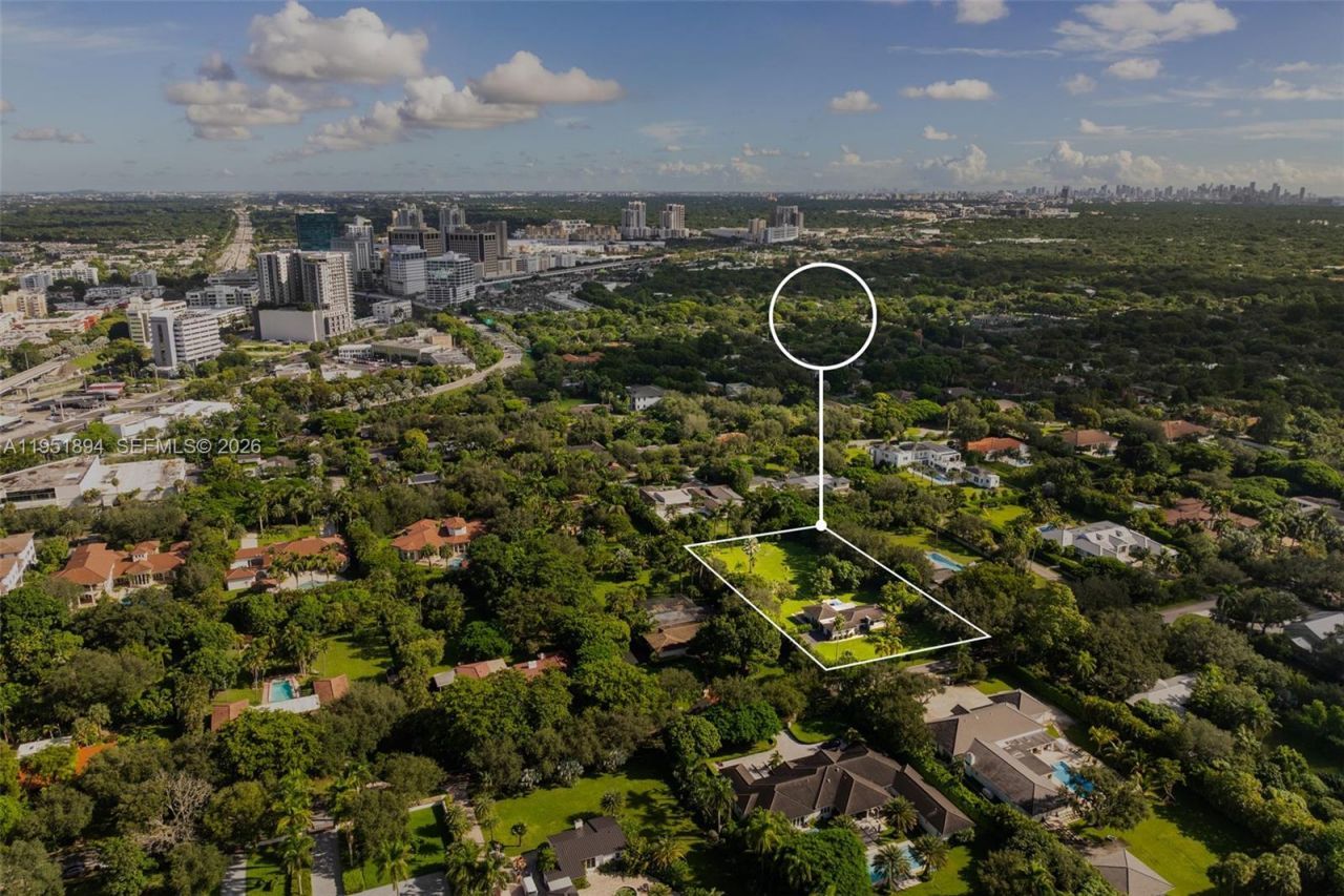 07325 SW 102nd St, Pinecrest, FL 33156 Photo