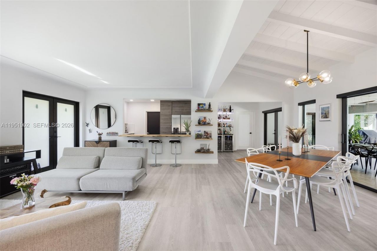 7325 SW 102nd St, Pinecrest, FL 33156 Photo