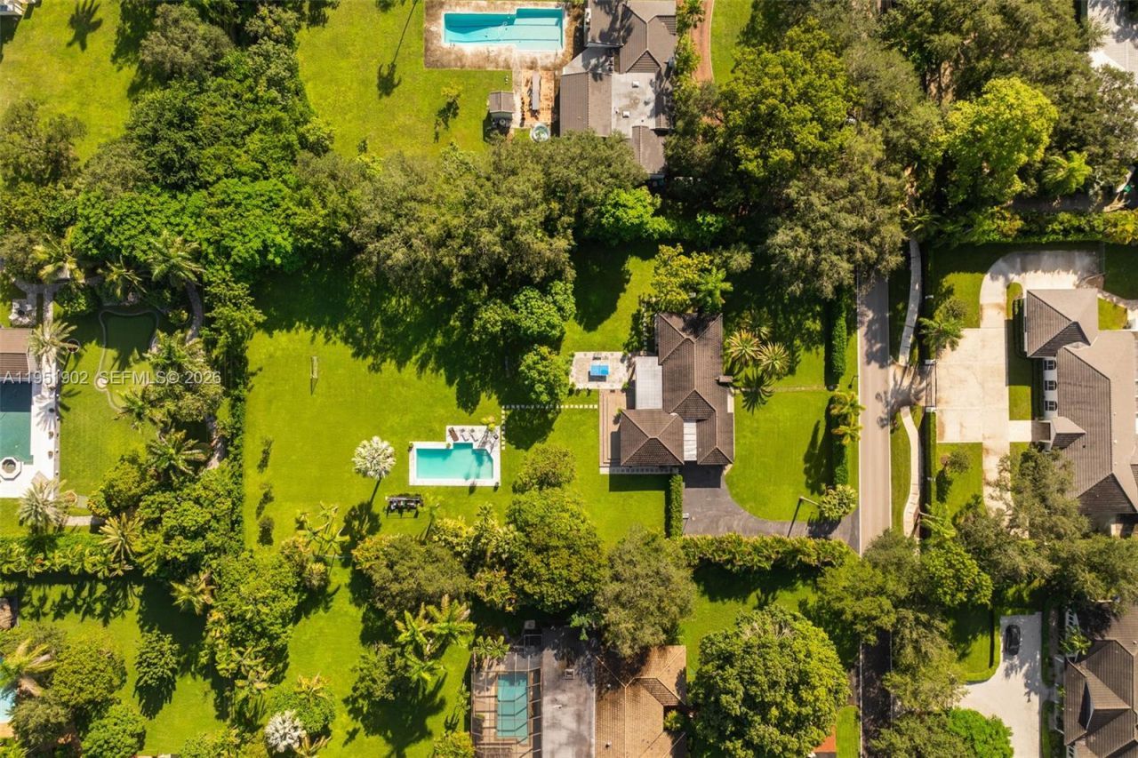 7325 SW 102nd St, Pinecrest, FL 33156 Photo