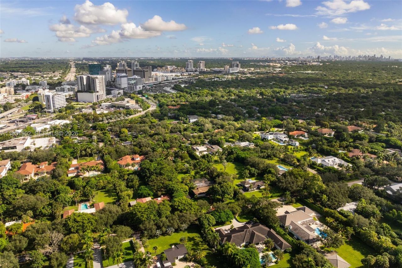 7325 SW 102nd St, Pinecrest, FL 33156 Photo