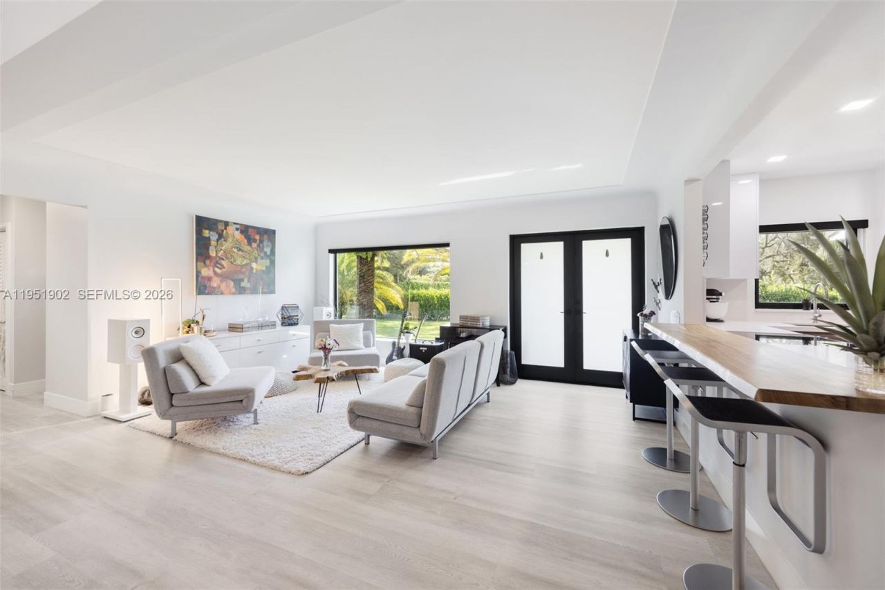 7325 SW 102nd St, Pinecrest, FL 33156 Photo