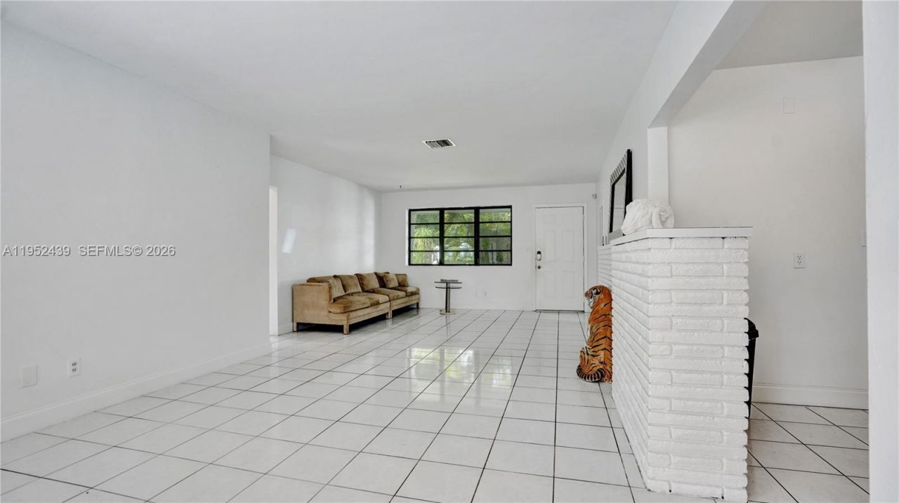 1105 N 31st Ct, Hollywood, FL 33021 Photo