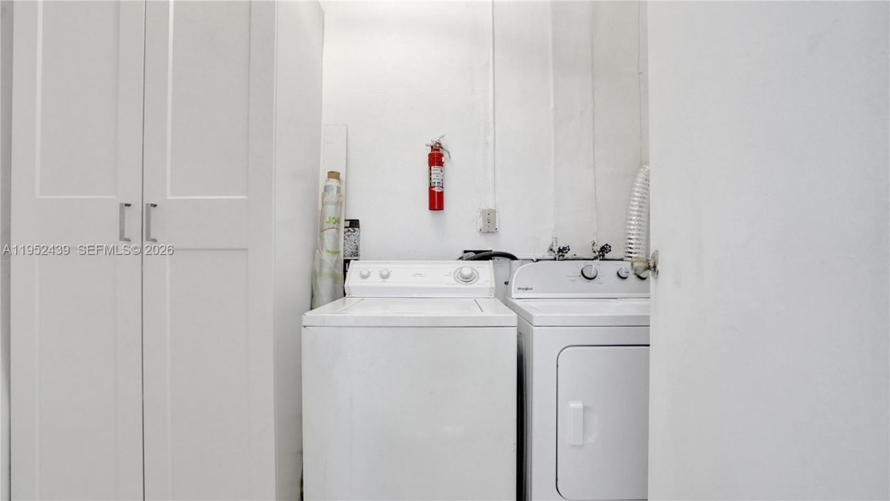 1105 N 31st Ct, Hollywood, FL 33021 Photo