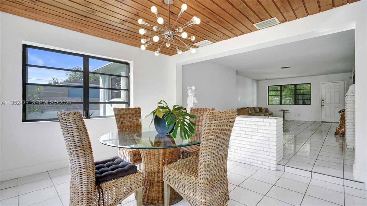 1105 N 31st Ct, Hollywood, FL 33021 Photo