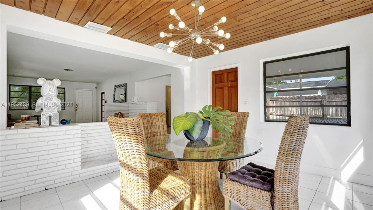 1105 N 31st Ct, Hollywood, FL 33021 Photo