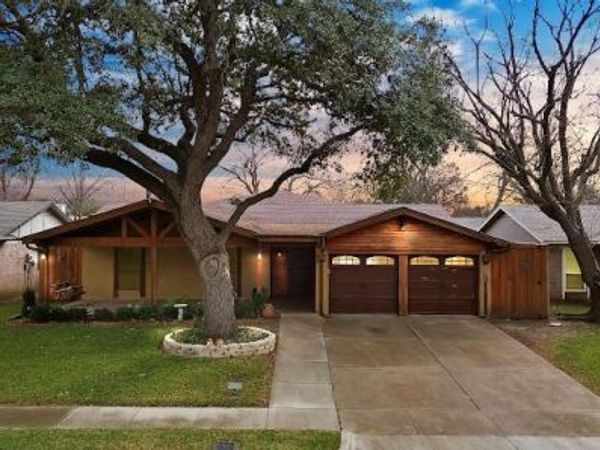 220 Blair Lane, Arlington, TX 76014