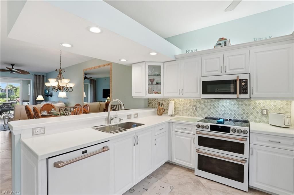 6600 Beach Resort Dr, Unit 9, Naples, FL 34114 Photo