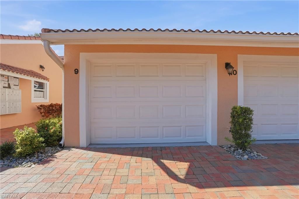 6600 Beach Resort Dr, Unit 9, Naples, FL 34114 Photo