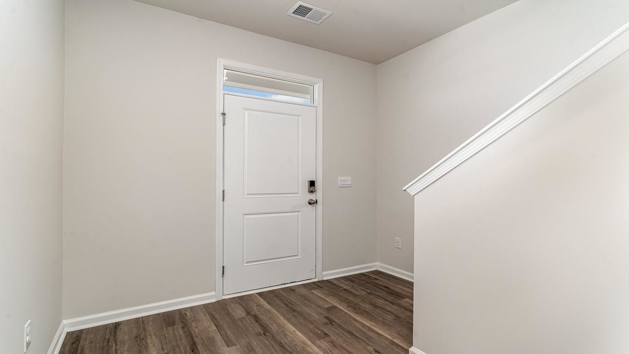 499 Acosta Circle Photo 2