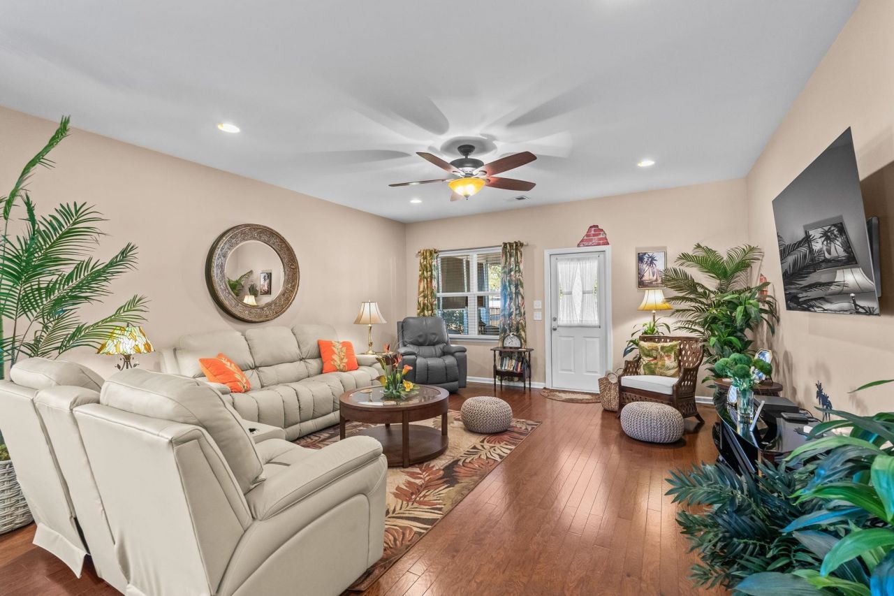 3801 Tyford Ct. Photo 8