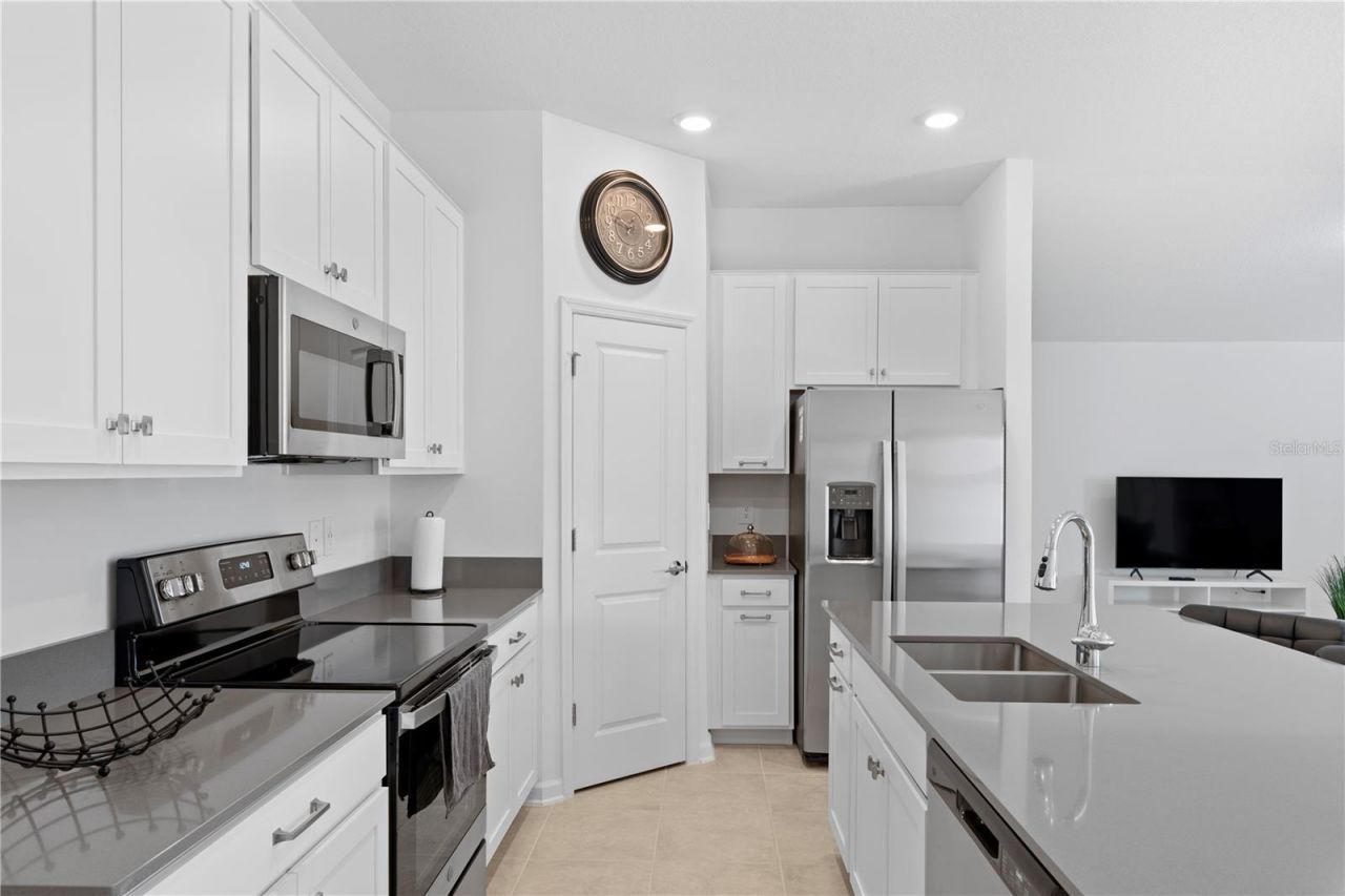 1011 John Jacob Road, Davenport, FL 33837 Photo