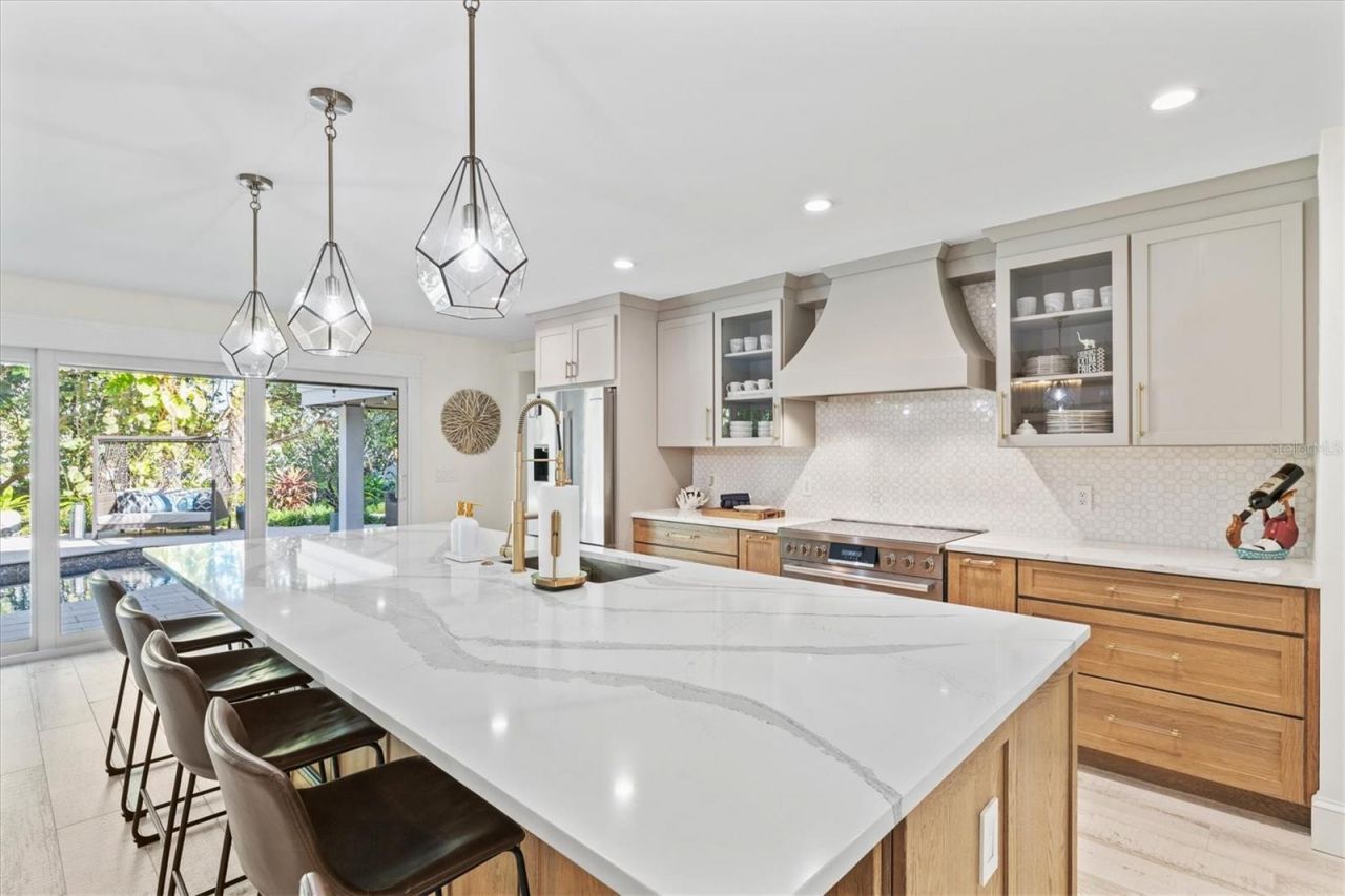 506 58th Street, Holmes Beach, FL 34217 Photo