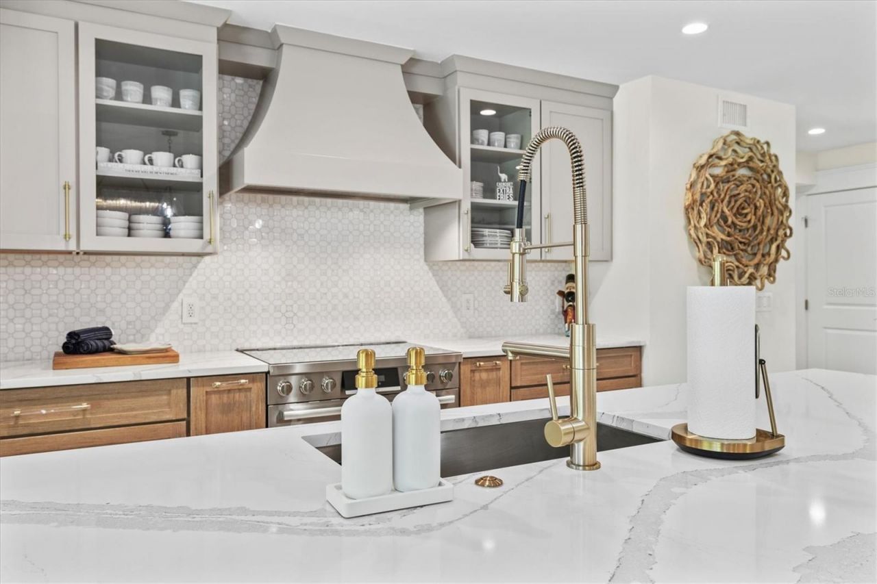 506 58th Street, Holmes Beach, FL 34217 Photo