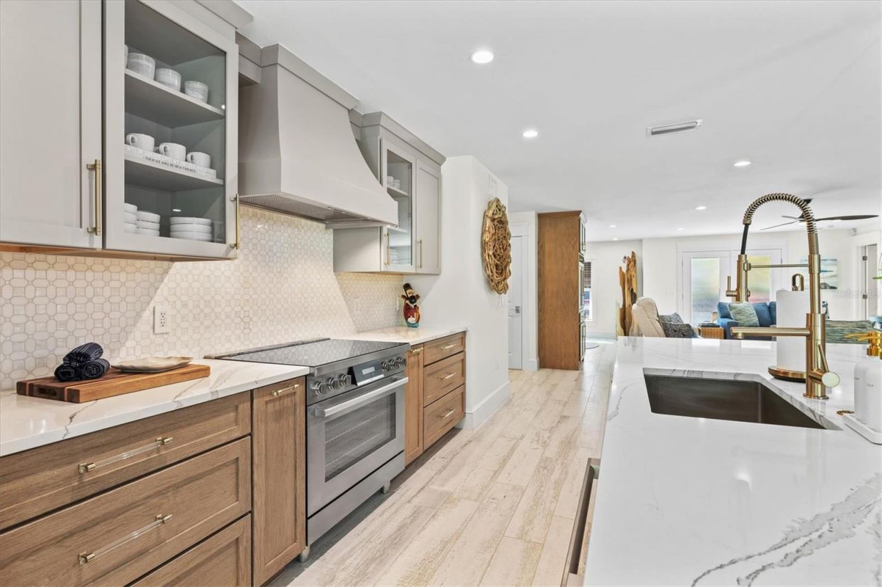 506 58th Street, Holmes Beach, FL 34217 Photo