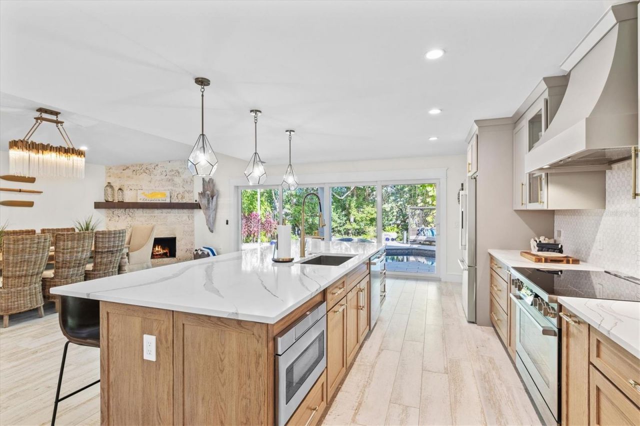 506 58th Street, Holmes Beach, FL 34217 Photo