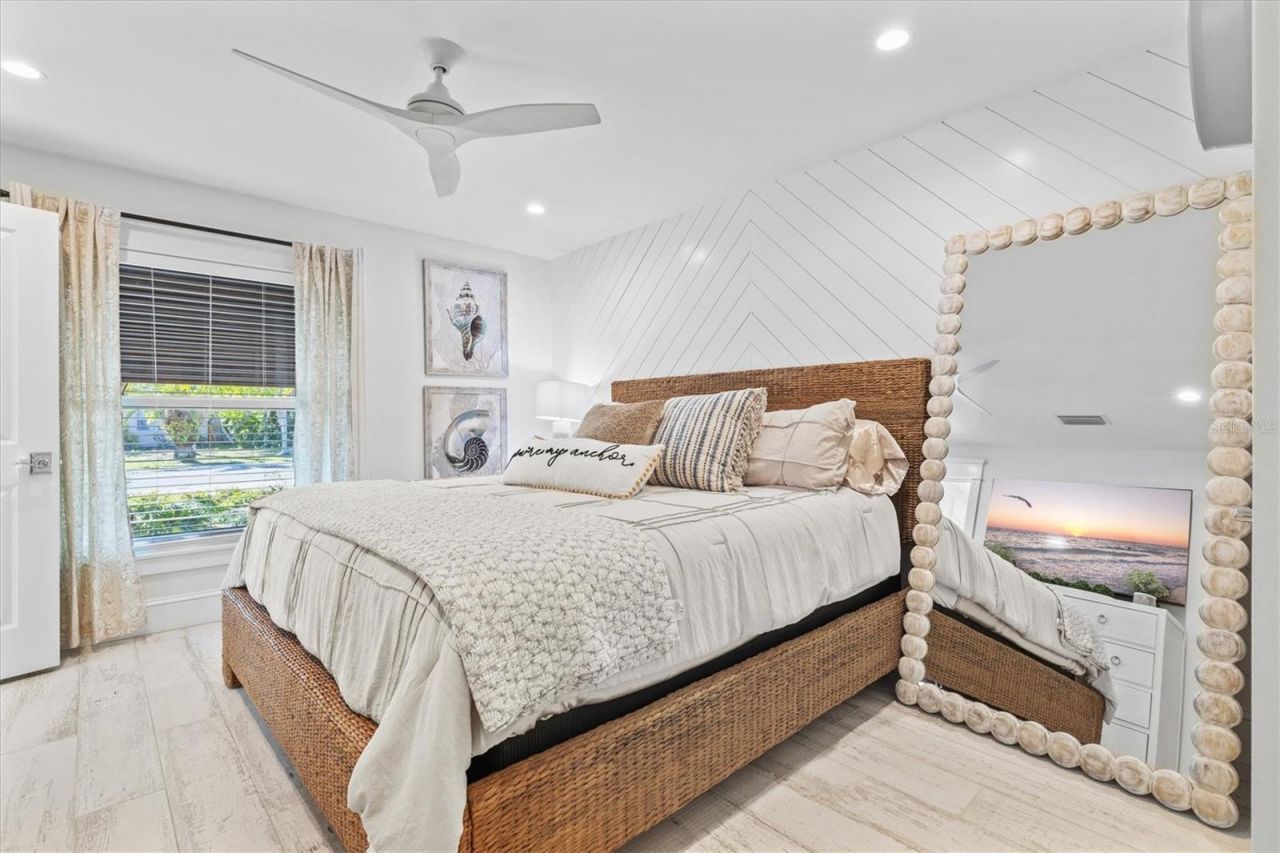 506 58th Street, Holmes Beach, FL 34217 Photo