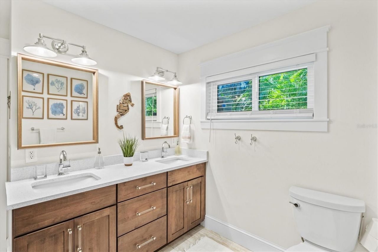 506 58th Street, Holmes Beach, FL 34217 Photo