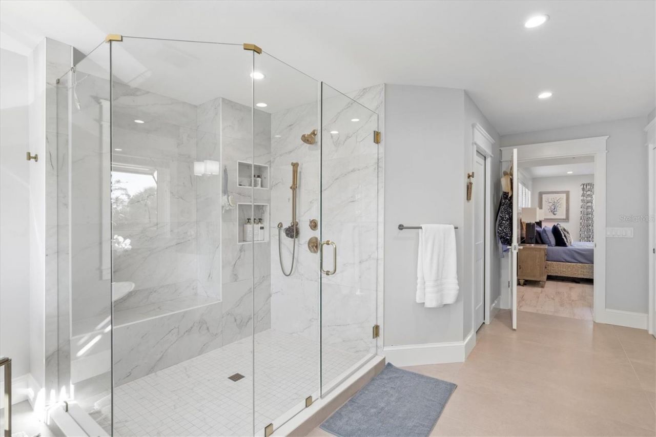 506 58th Street, Holmes Beach, FL 34217 Photo