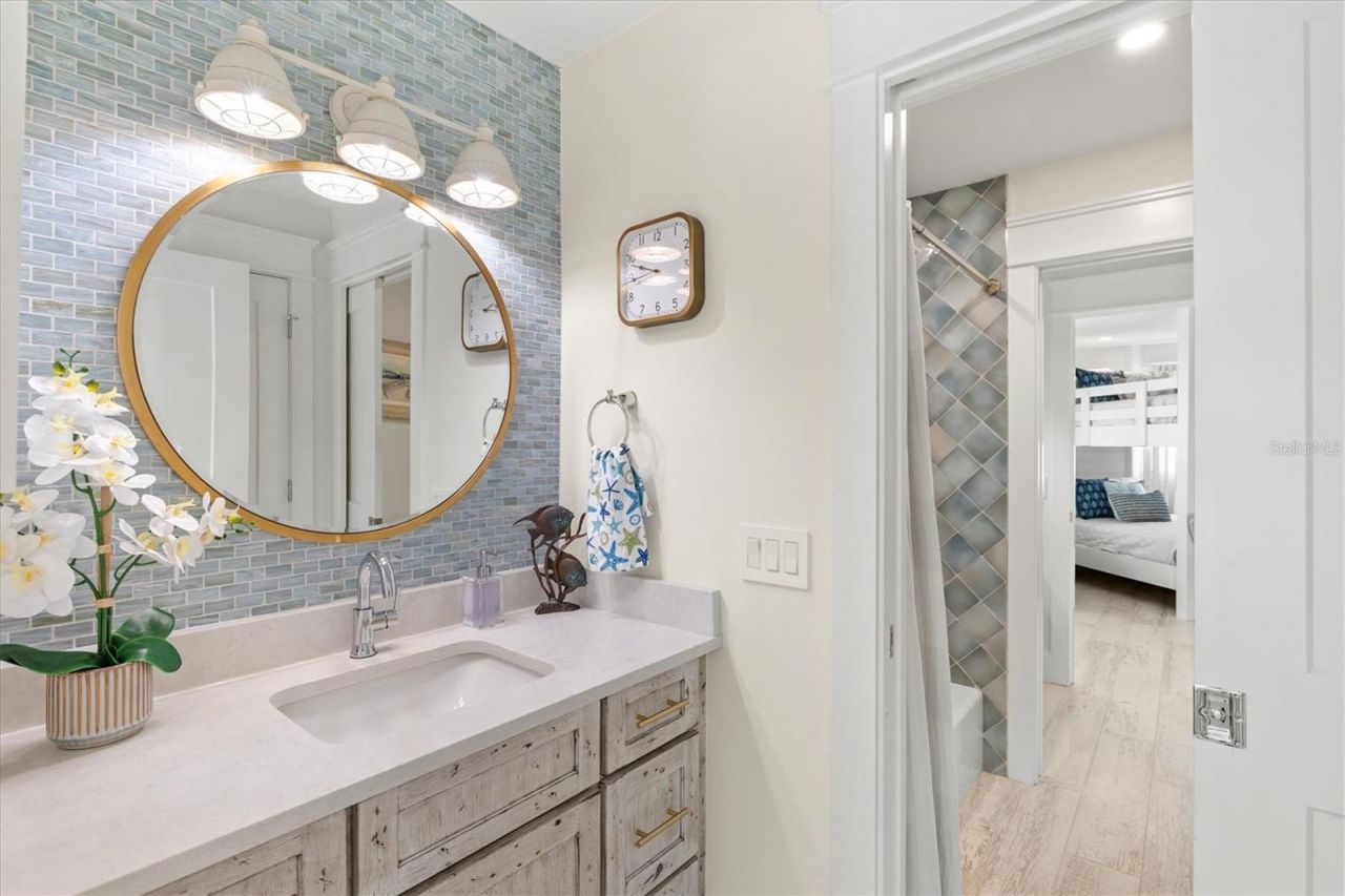 506 58th Street, Holmes Beach, FL 34217 Photo