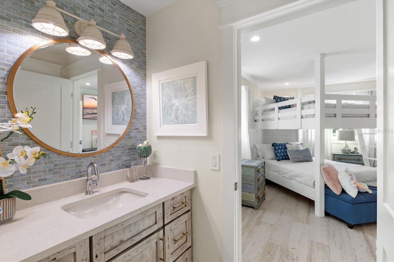 506 58th Street, Holmes Beach, FL 34217 Photo