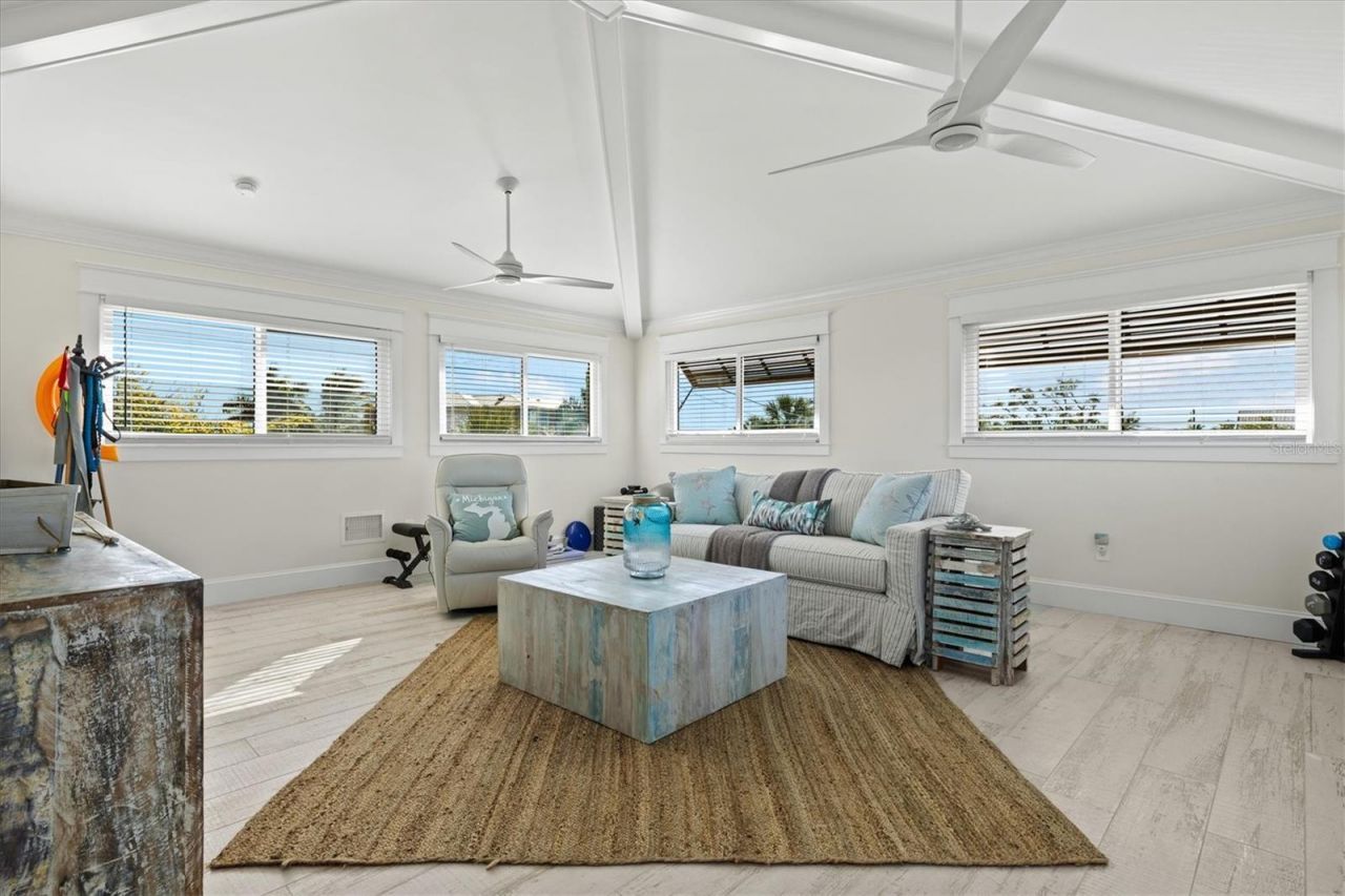 506 58th Street, Holmes Beach, FL 34217 Photo