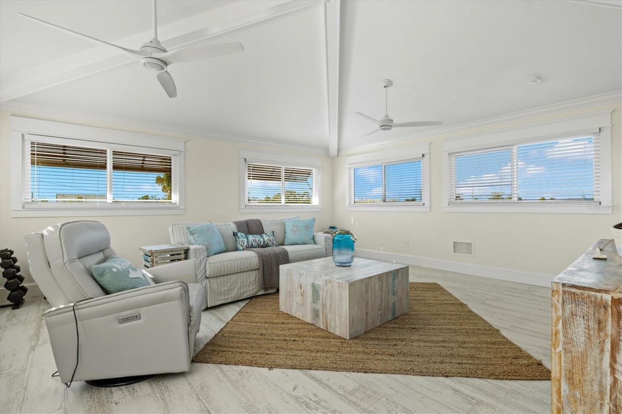 506 58th Street, Holmes Beach, FL 34217 Photo