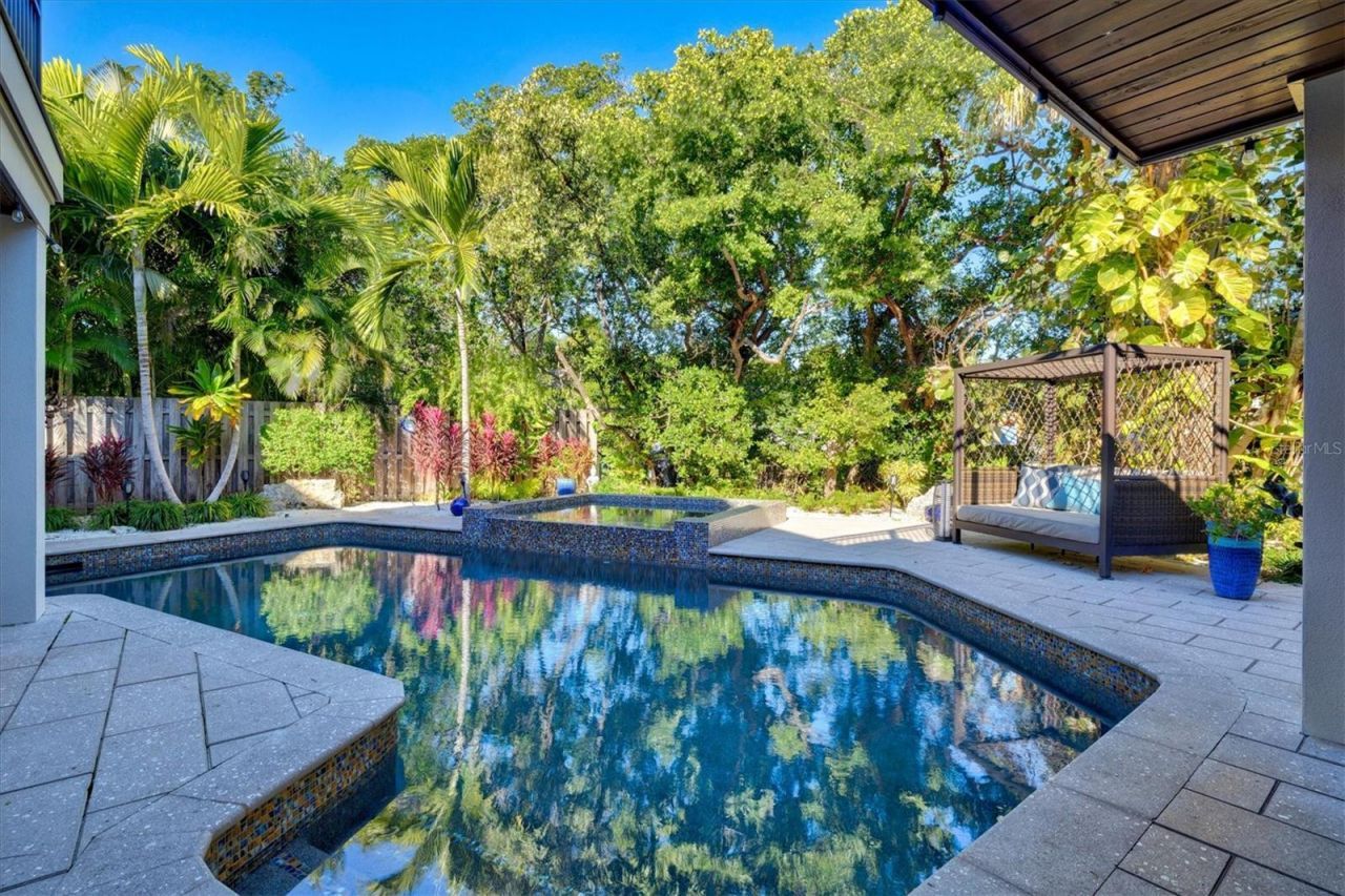 506 58th Street, Holmes Beach, FL 34217 Photo