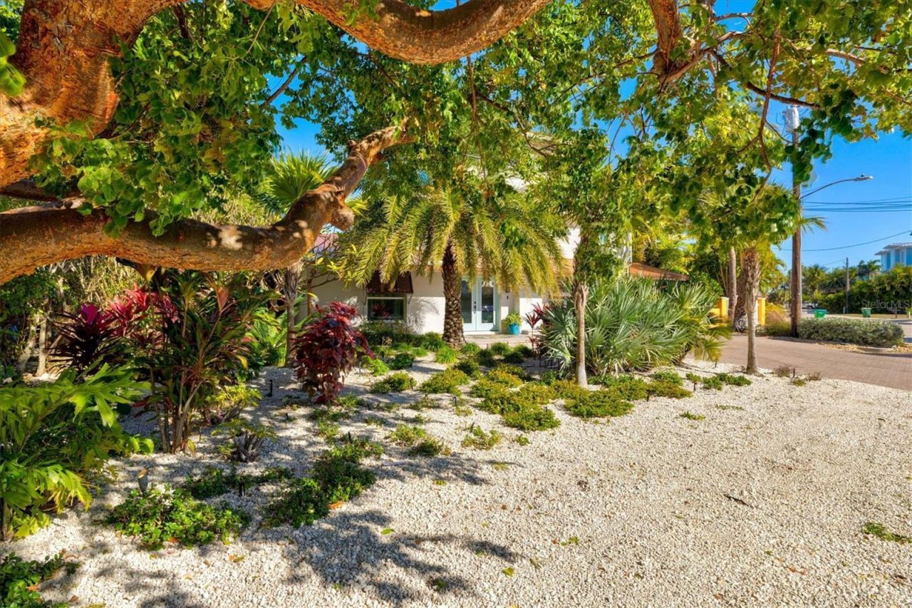 506 58th Street, Holmes Beach, FL 34217 Photo