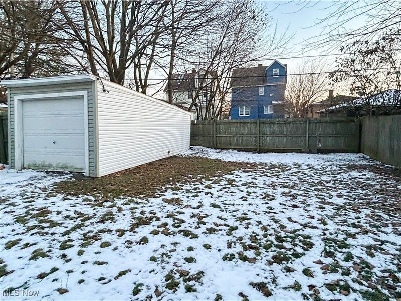 8606 Vineyard Avenue, Cleveland, OH 44105 Photo 7