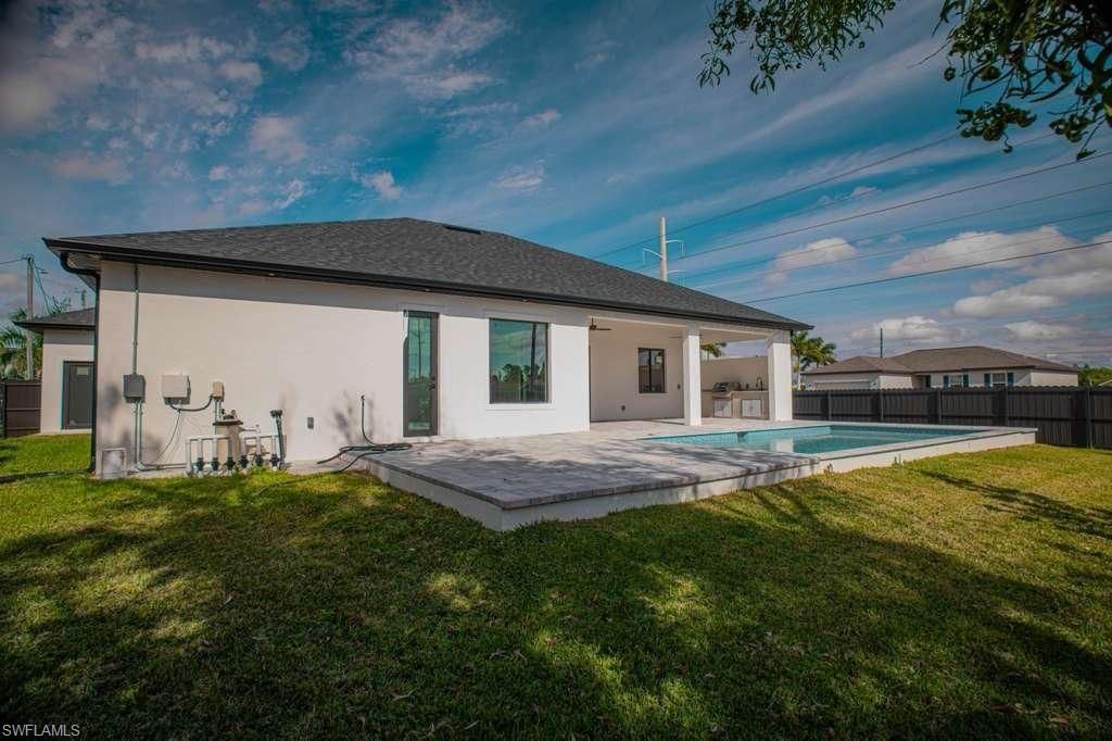 2000 SW 31st Ter, Cape Coral, FL 33914 Photo