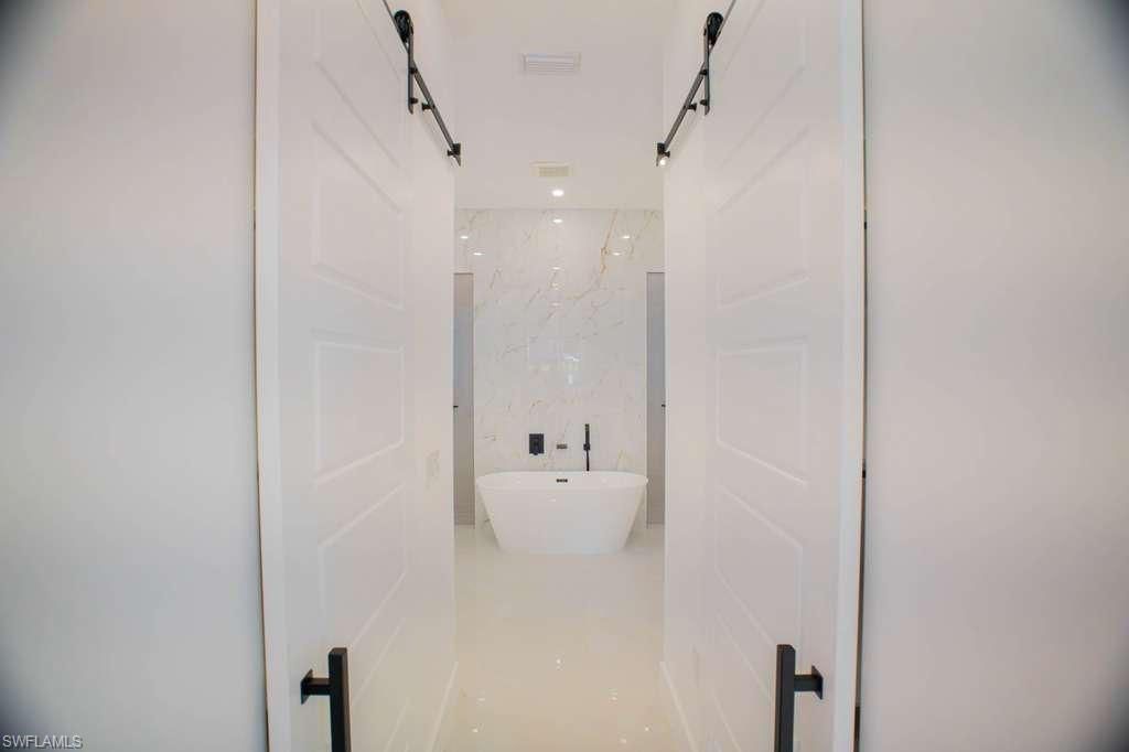 2000 SW 31st Ter, Cape Coral, FL 33914 Photo