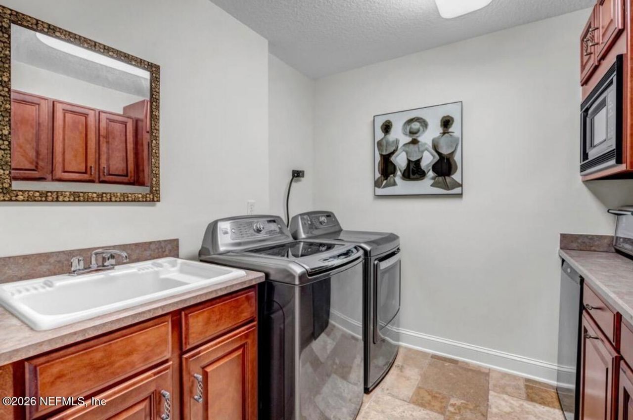 905 2nd Street N, Unit E, Jacksonville Beach, FL 32250 Photo
