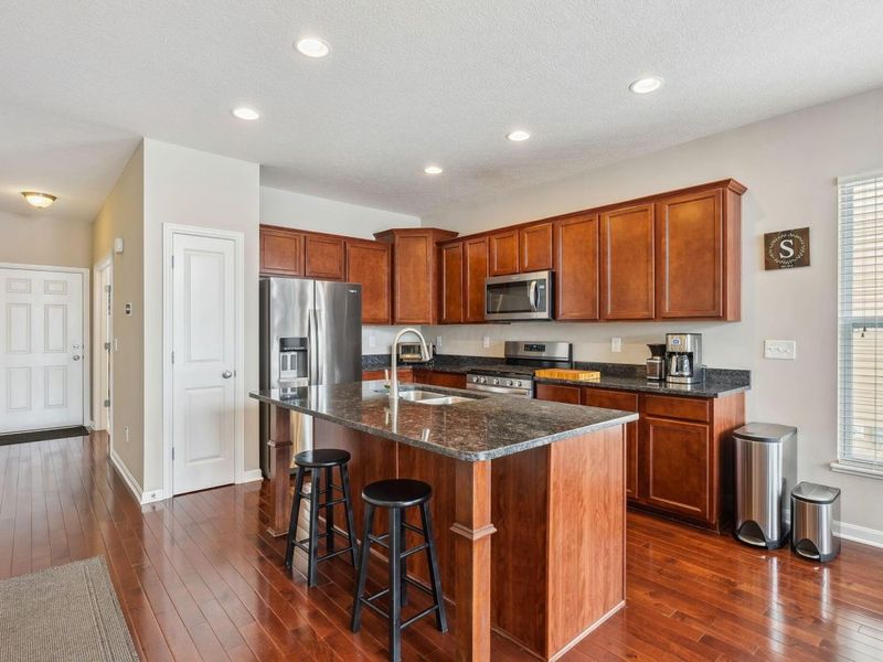 4083 Macaldus Drive, Columbus, OH 43219 Photo 12