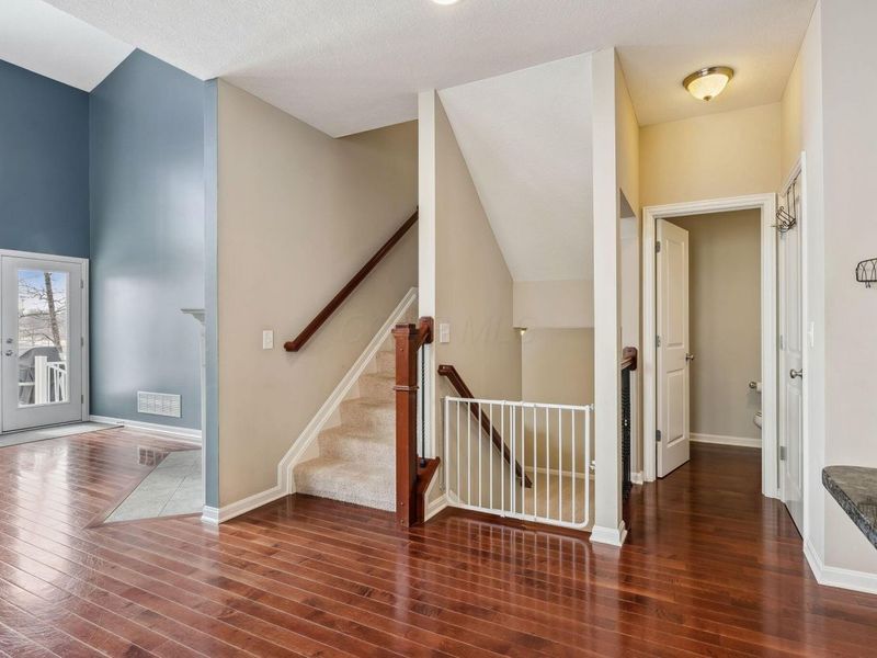 4083 Macaldus Drive, Columbus, OH 43219 Photo 17