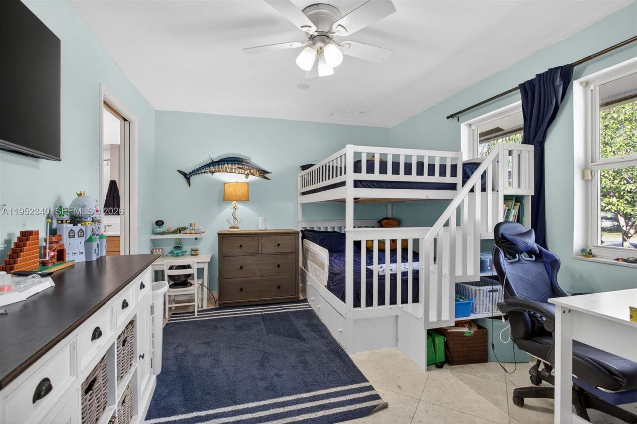 2910 NE 52nd St , Fort Lauderdale, FL 33308 Photo