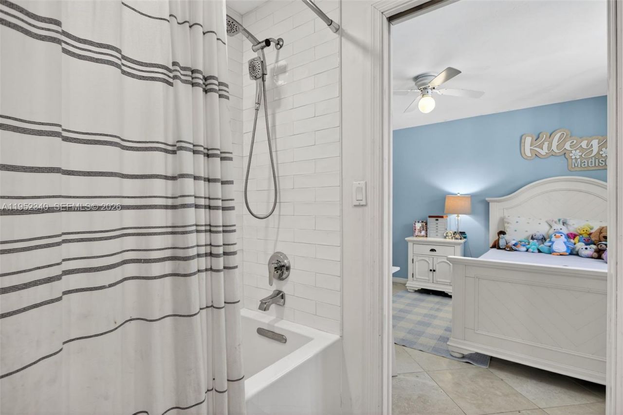 2910 NE 52nd St , Fort Lauderdale, FL 33308 Photo