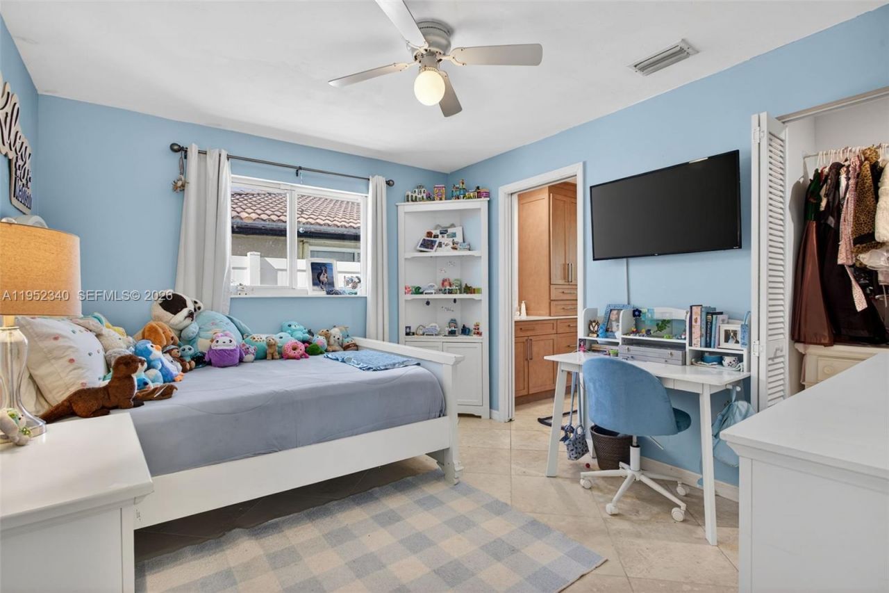 2910 NE 52nd St , Fort Lauderdale, FL 33308 Photo