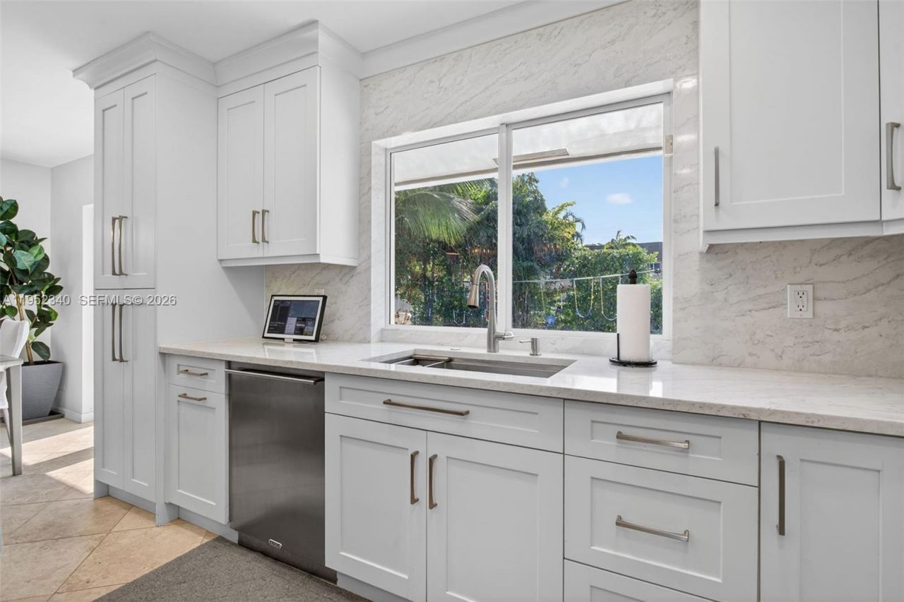 2910 NE 52nd St , Fort Lauderdale, FL 33308 Photo