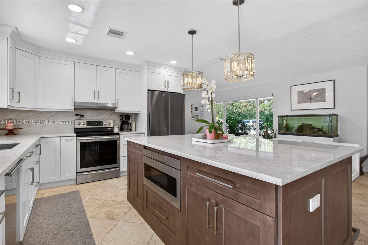 2910 NE 52nd St , Fort Lauderdale, FL 33308 Photo