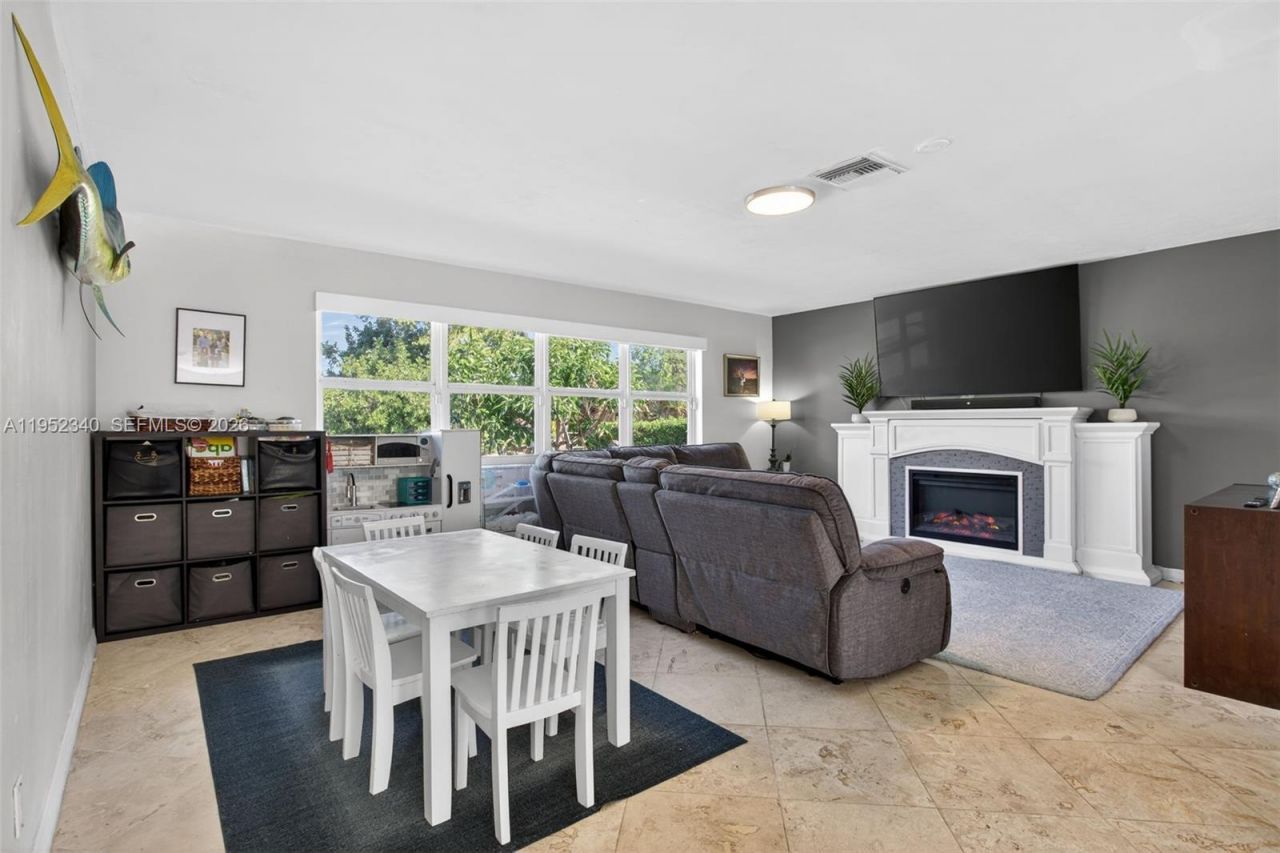 2910 NE 52nd St , Fort Lauderdale, FL 33308 Photo