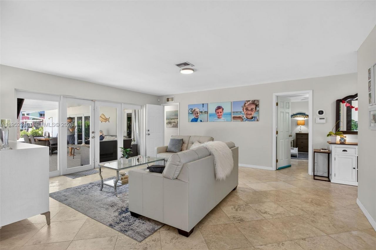 2910 NE 52nd St , Fort Lauderdale, FL 33308 Photo