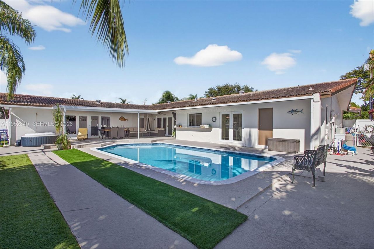 2910 NE 52nd St , Fort Lauderdale, FL 33308 Photo